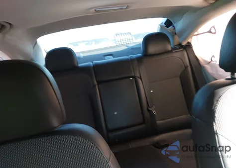 2015 Chevrolet Malibu 2Lt z USA, uszkodzony, nr VIN 1G11D5SL9FF329114